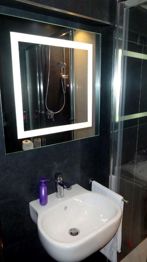 Domus31 - Luxury House In Trastevere โรม ภายนอก รูปภาพ
